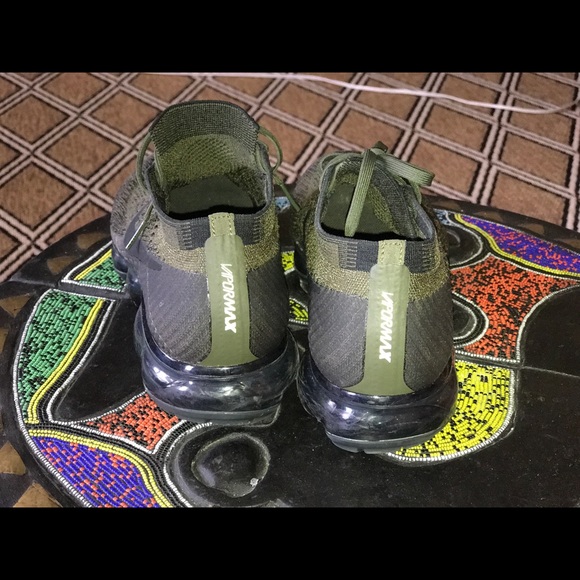 NIKE Vapormax  Khaki/Olive Green sz. 9 - Picture 2 of 7